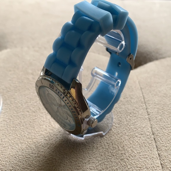 NWT sybilla watch with silicone wristband - Picture 5 of 6